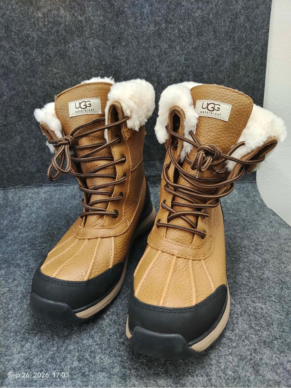 NWOB UGG AUSTRALIA ADIRONDACK III Women's Boots CHESTNUT 1095141 SZ 8